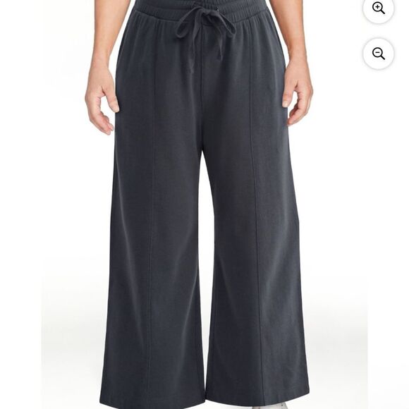 Terra & Sky Women’s Plus Size Cropped Knit Pant Size 4X - Picture 3 of 3